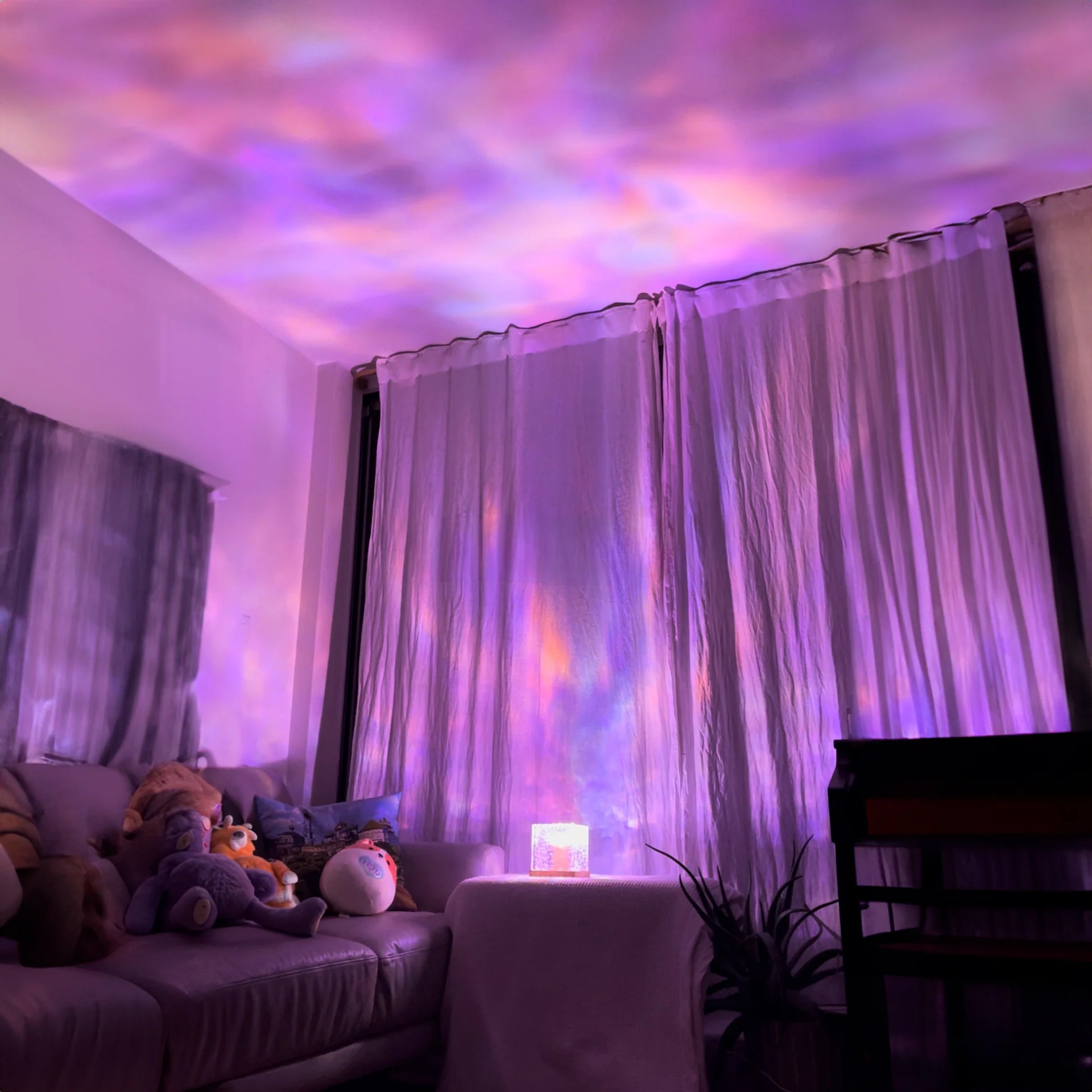 Wave Tesseract Lamp